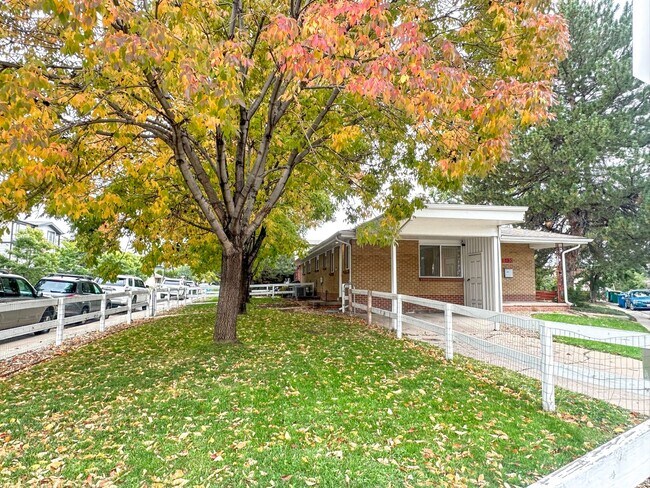 Foto del edificio - Beautifully Remodeled Duplex in Downtown L...