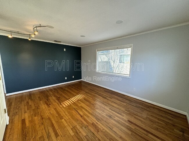 Foto del edificio - 9545 N Hodge Ave