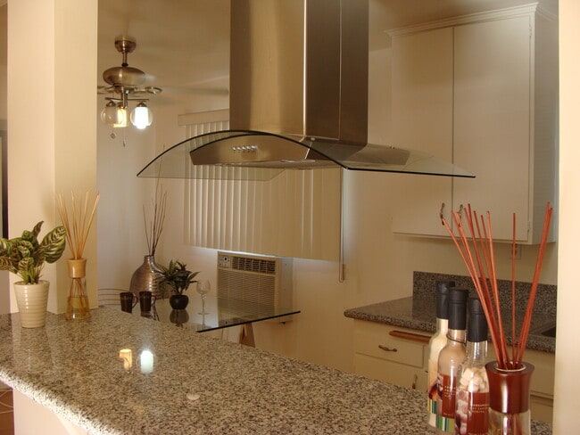Model Kitchen, Floorplans Differ - 1030 W Huntington Dr