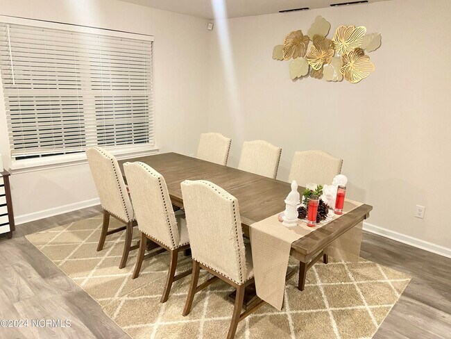 Foto del edificio - 4541 Sandstone Dr
