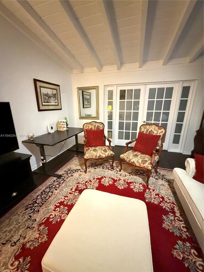 Building Photo - 2036 NE 21st Ave