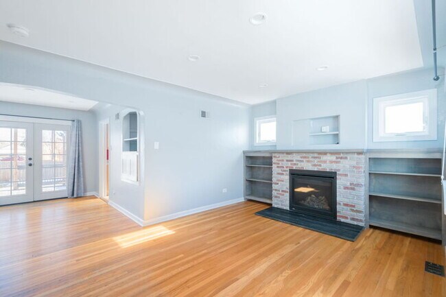 Foto del edificio - 2500 S Marion St