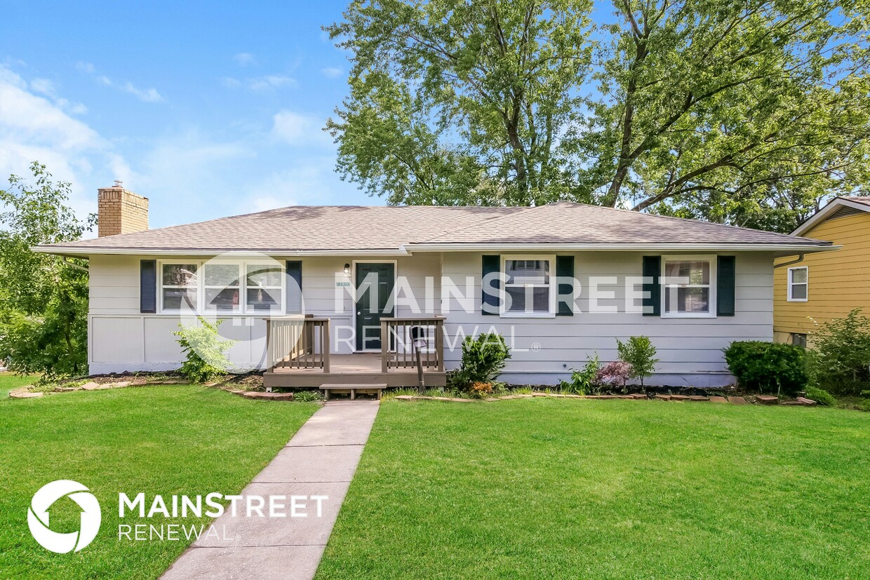 Foto principal - 12800 E 49th Terrace S