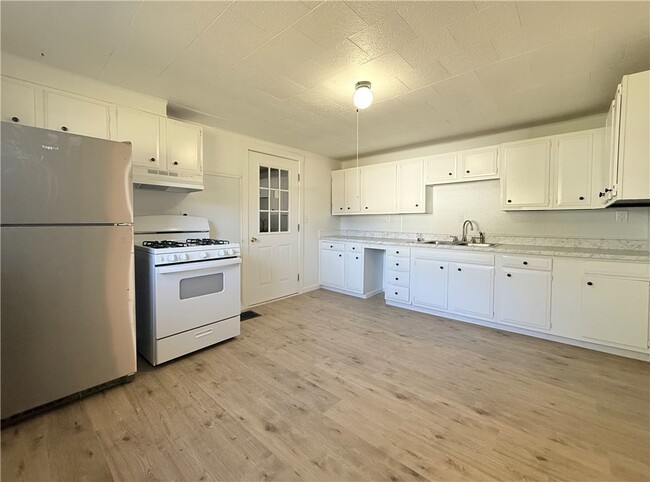 Foto del edificio - 408 Oak St