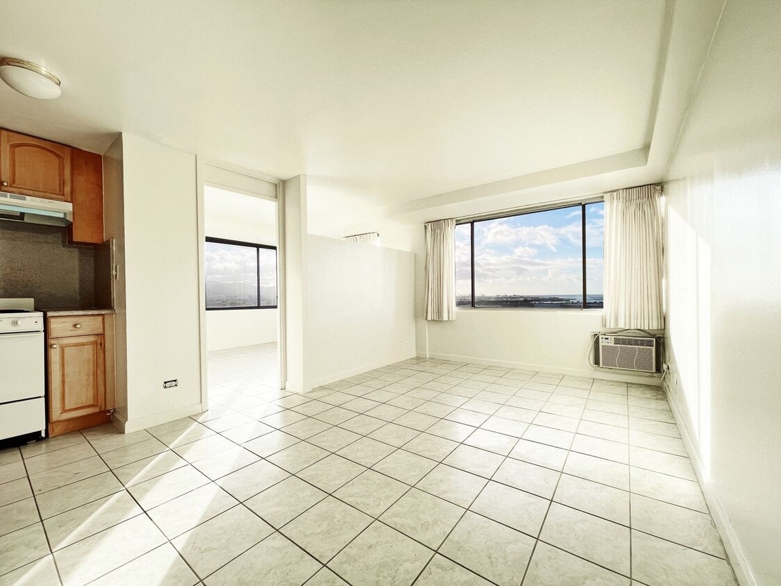 Primary Photo - Ocean Views Salt Lake Condo with A/C