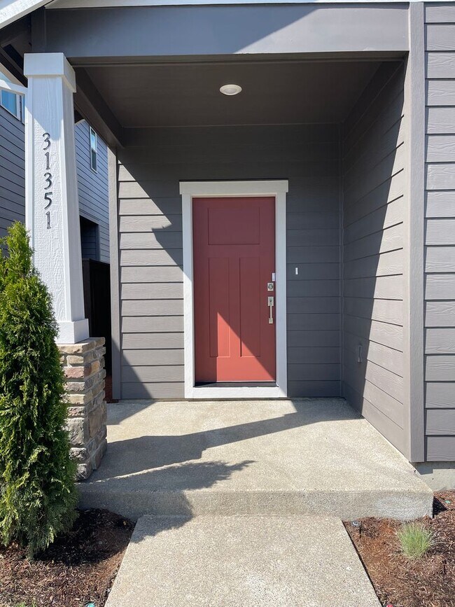 Building Photo - Brand New Brynhill Neighborhood, 1879 sq f...