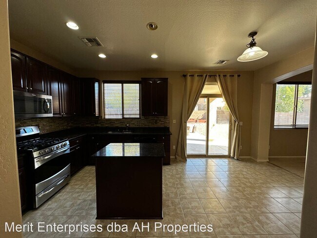 Building Photo - 4 br, 2.5 bath House - 17450 W ADAMS ST