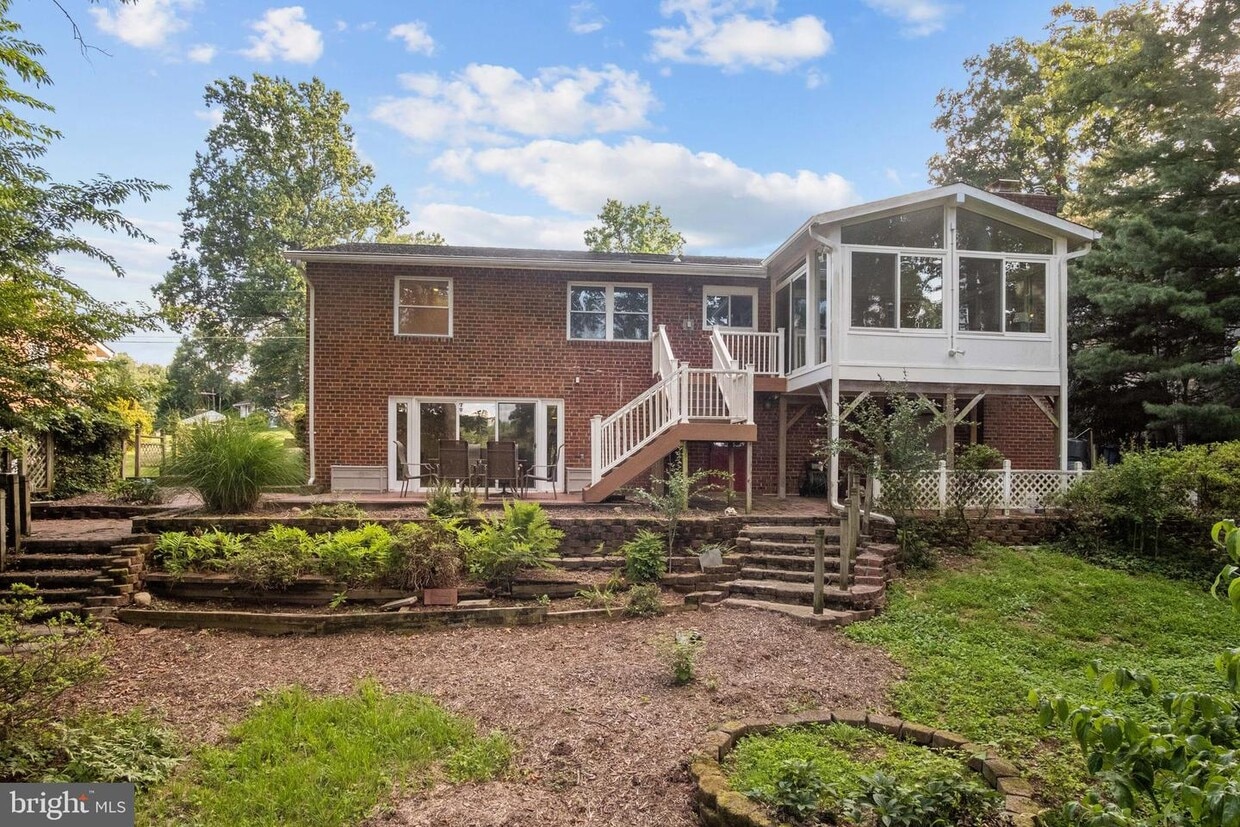 Primary Photo - 2608 Sigmona St