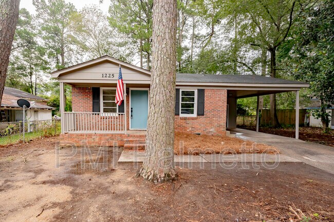 Building Photo - 1225 Hemlock St