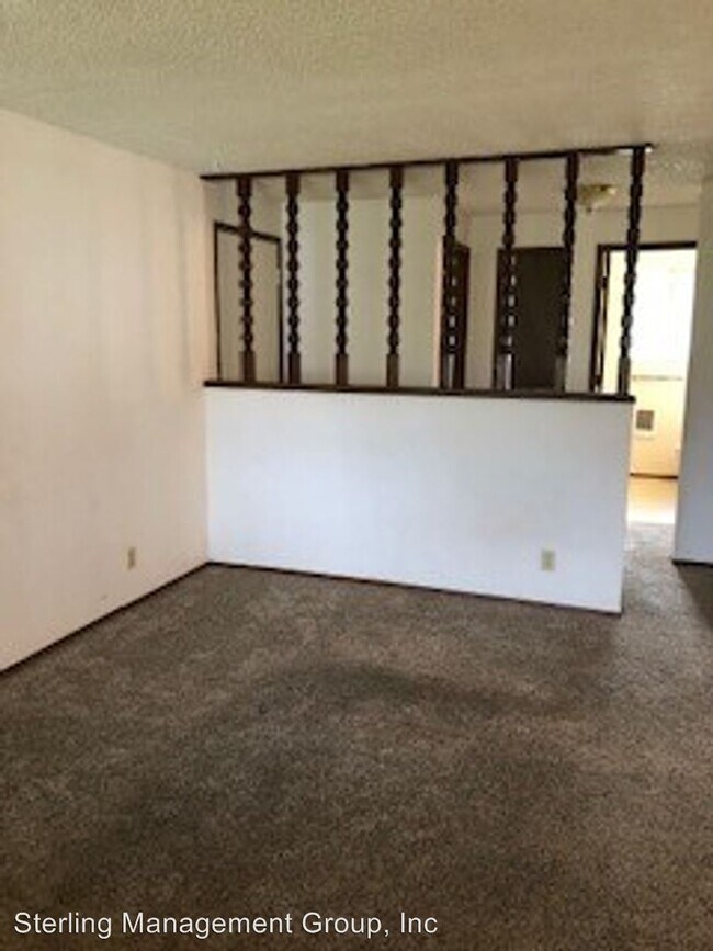 Building Photo - 25116-25118 Cheney Dr