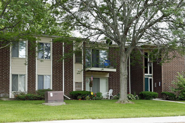 Deerfield Woods Rentals - Livonia, MI | Apartments.com