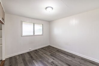 Building Photo - 1644 Palolo Ave