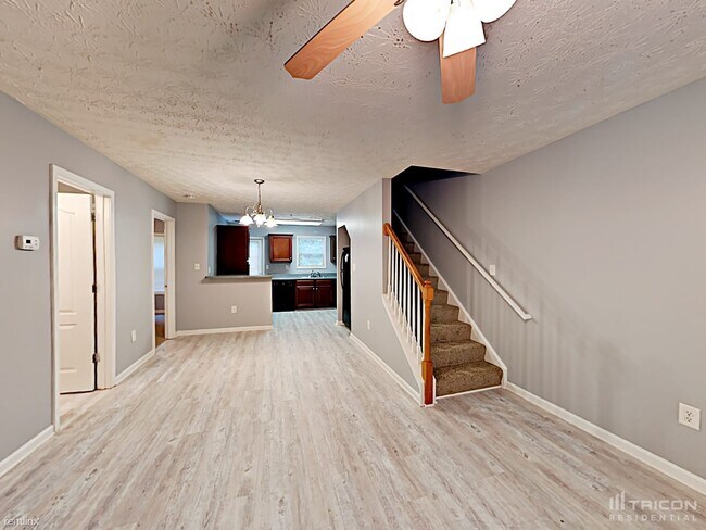 Building Photo - 1038 Wedgewood Ct NE
