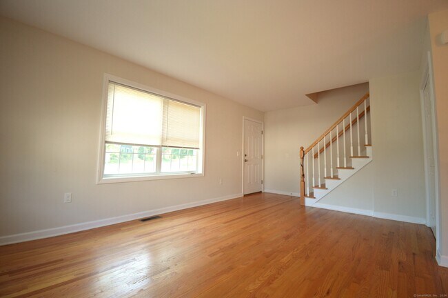 Foto del edificio - 173 Saybrook Rd
