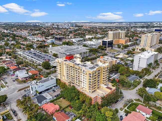 Foto del edificio - 215 SW 42nd Ave