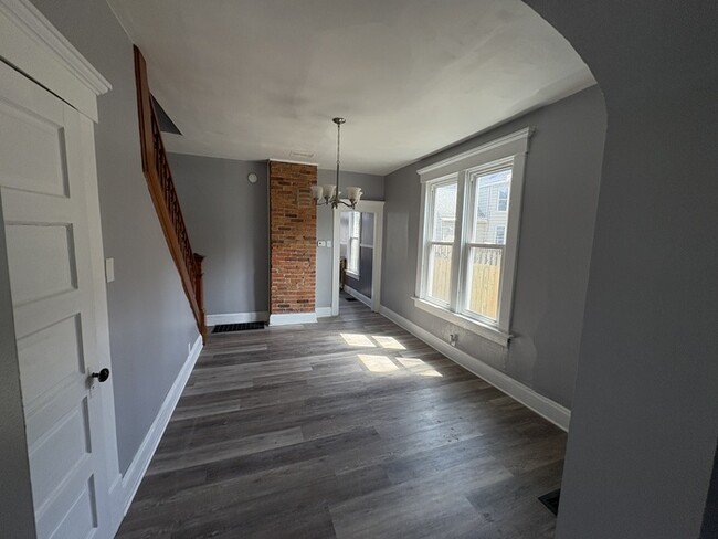 Building Photo - Charming 2 beds 1 bath in Merion Village
