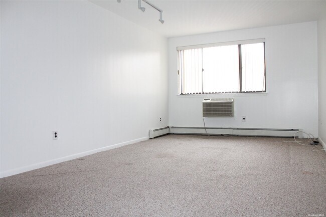 Foto del edificio - 66-60 80th St