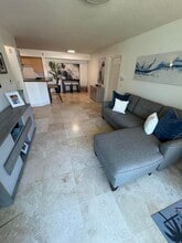 Building Photo - 1205 Villa Cir Building Photo - 1205 Villa Cir