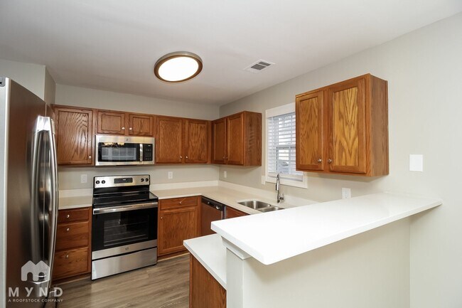 Foto del edificio - 6551 Snow Bird Ln