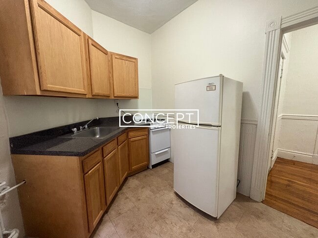 Building Photo - 5 Walbridge St