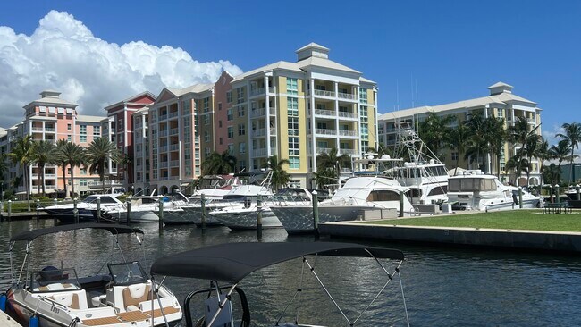 Building Photo - 804 E Windward Way