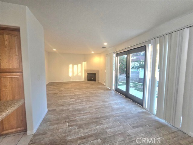 Building Photo - 410 E Arrow Hwy