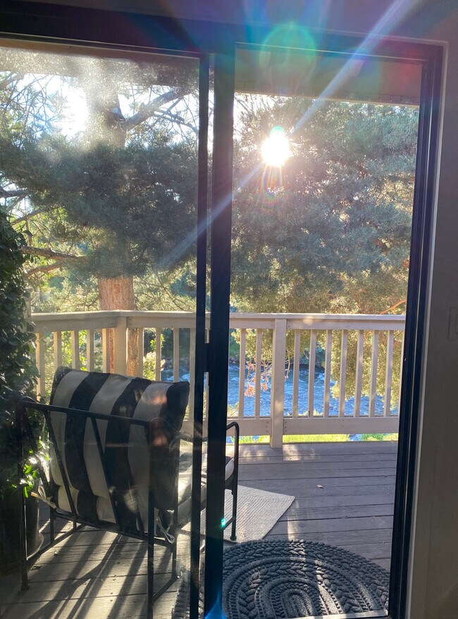 Building Photo - 2875 Idlewild Dr