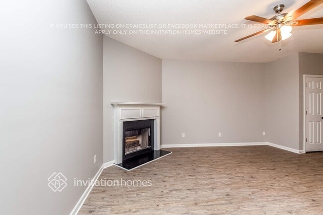 Building Photo - 170 Stillwood Dr