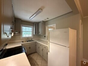 Building Photo - 219 Vista Cir