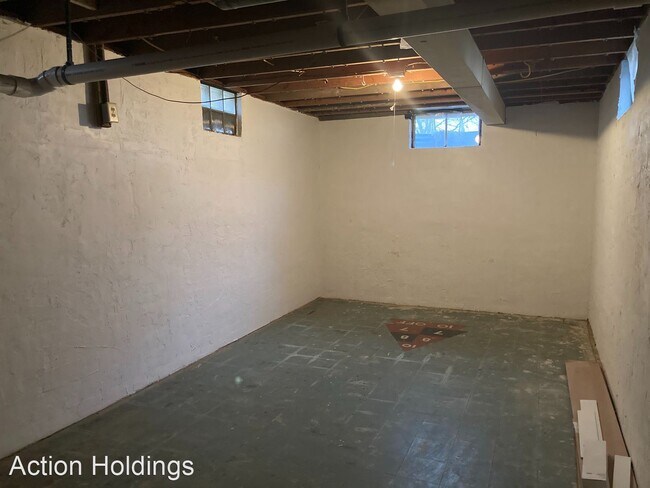 Building Photo - 3 br, 2 bath House - 6220 W Rosedale Rd