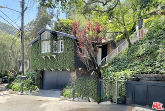 Building Photo - 9934 Westwanda Dr
