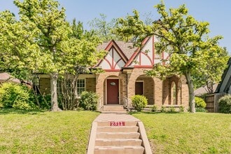 Building Photo - 2311 Warner Rd