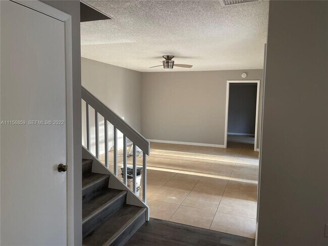Building Photo - 4648 Suburban Pines Dr
