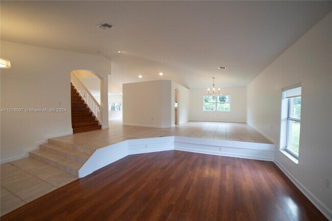 Building Photo - 6578 NW 113th Pl