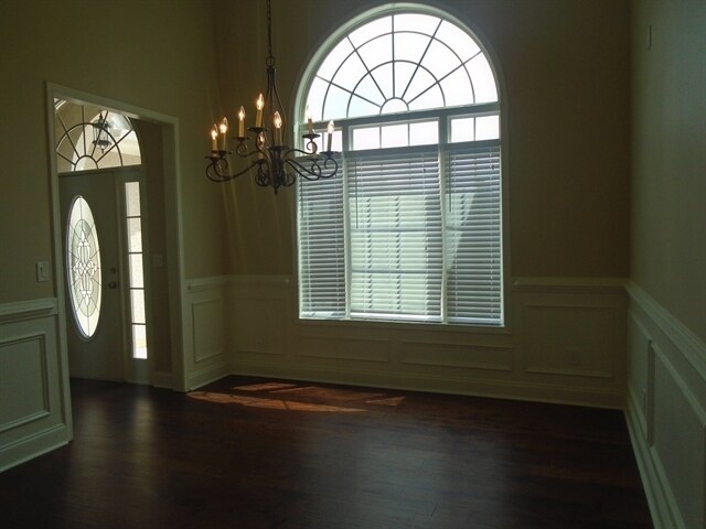 Foto del edificio - 1004 Battersea Pl