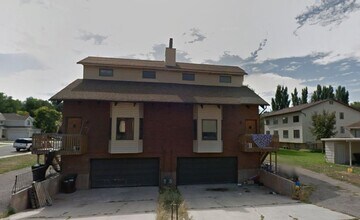 Building Photo - 1065-1067 W 650 N St