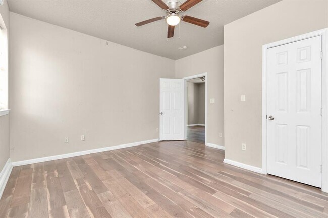 Foto del edificio - 216 Burr St