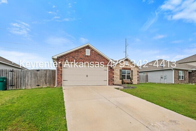 Building Photo - 1600 Edinburgh Dr