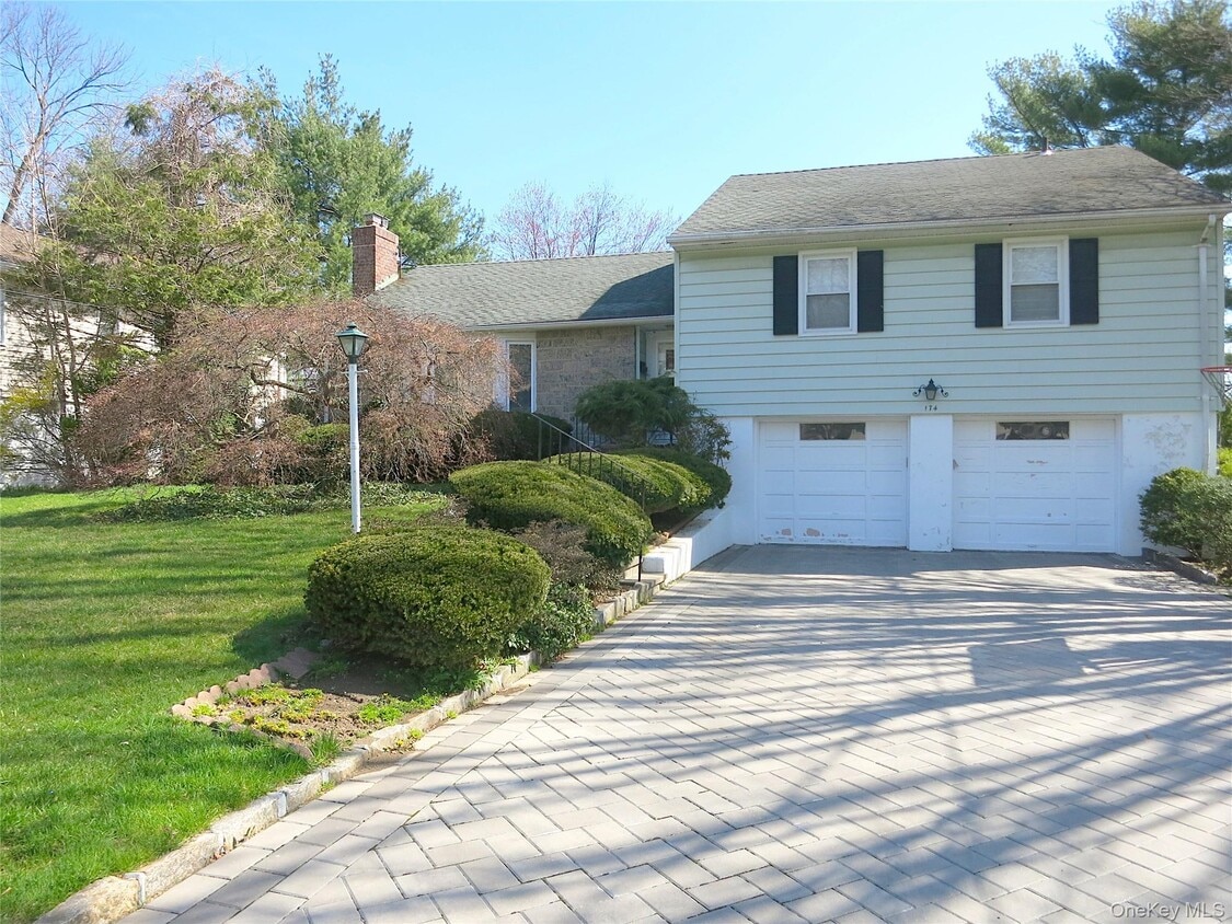 Primary Photo - 174 Waverly Rd