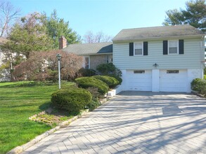 Building Photo - 174 Waverly Rd