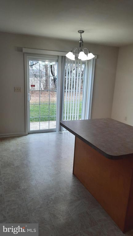 Foto del edificio - 417 Mercury Dr