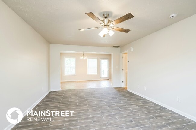 Foto del edificio - 8712 Chetwood Trace Dr