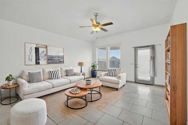 Foto del edificio - 5202 Rue Dela Croix Dr