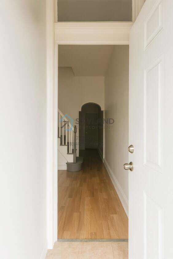 Primary Photo - 3424 N Sydenham St