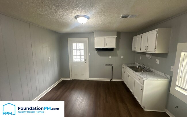 Foto del edificio - 433 Dixie Rd