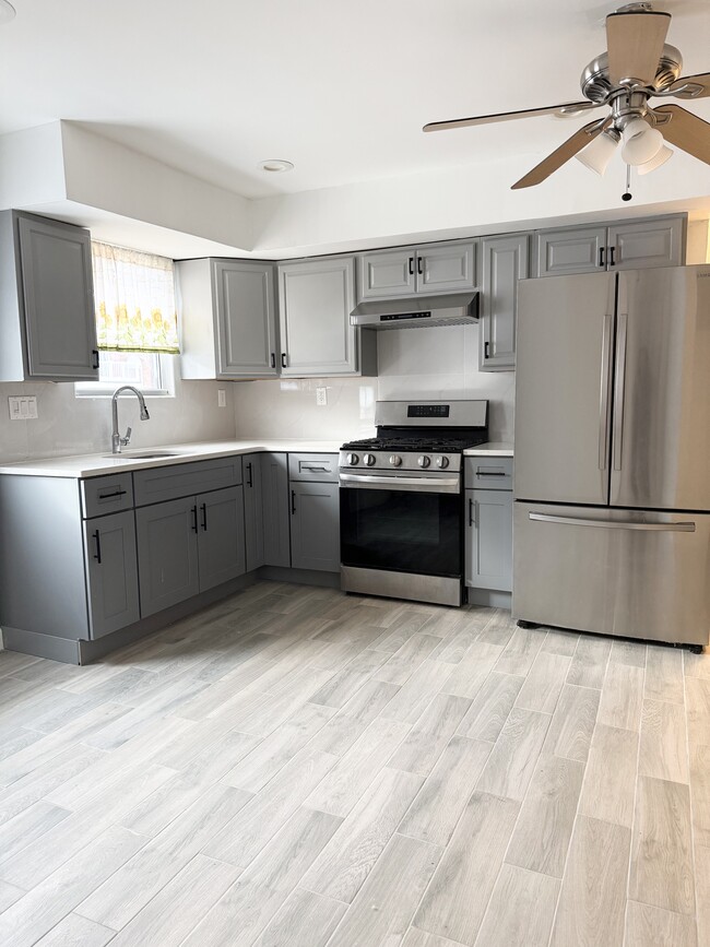 Building Photo - 4 Lisa Ln