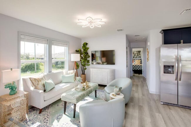 Building Photo - 13611 Catbird Dr