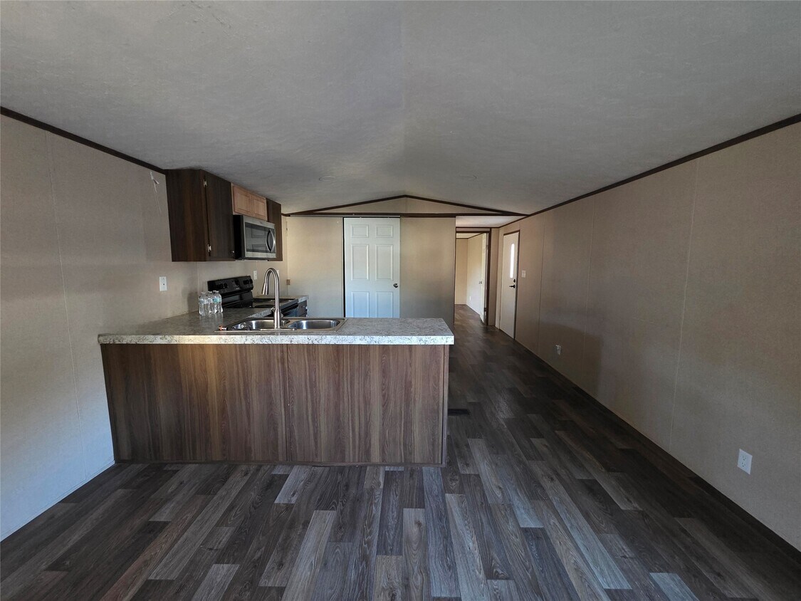 Foto principal - 2935 Calder Dr