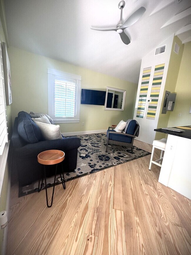 Foto del edificio - 1517 Harwood St
