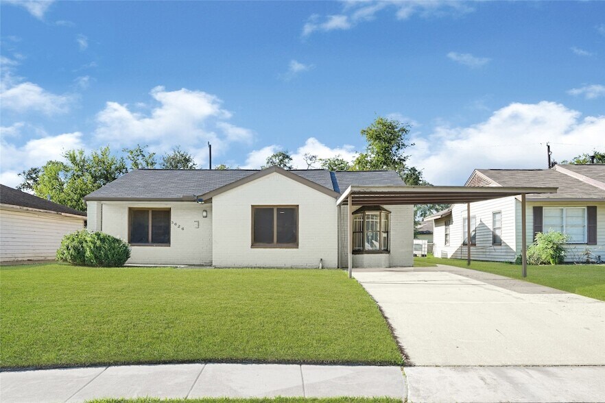 Foto principal - 3626 Yosemite St